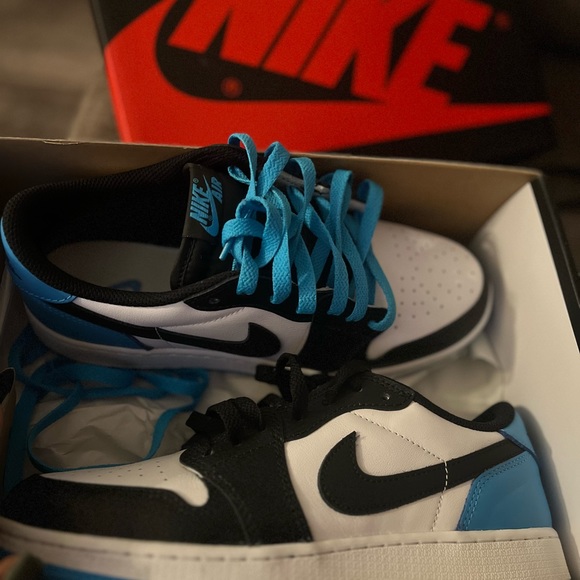 Size 7 - Picture 6 of 6